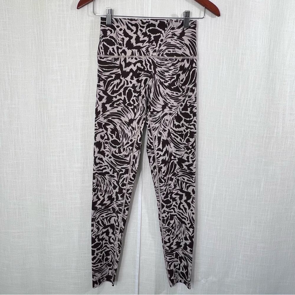 Aerie Offline Goals High-Rise 7/8 Brown & Tan Abstract Animal Leggings Size M